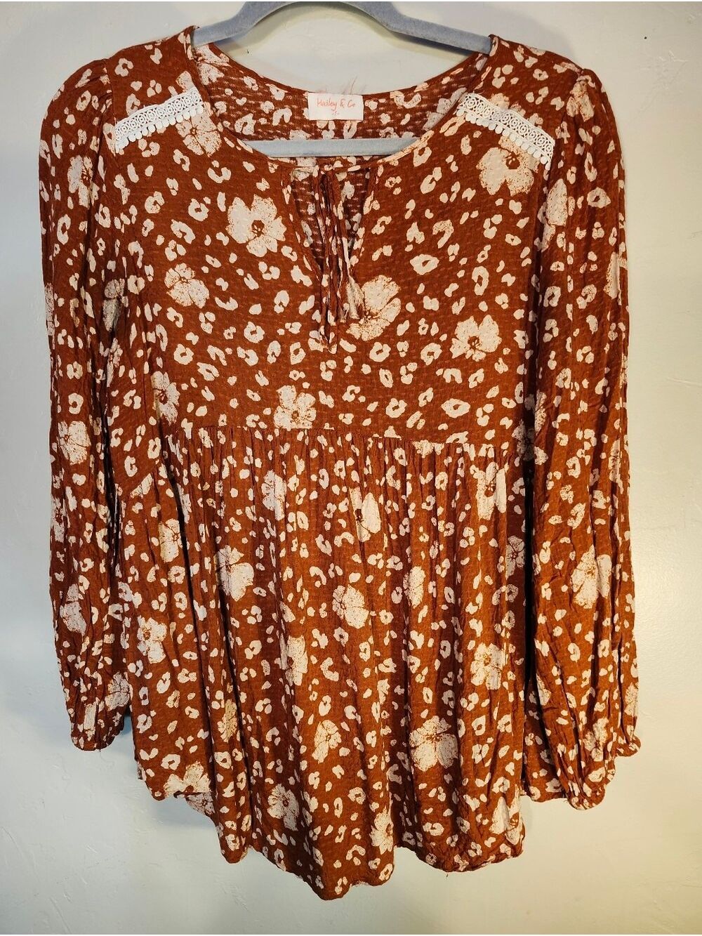 Hailey & Co Rust Floral Lace-Trim Tunic Top